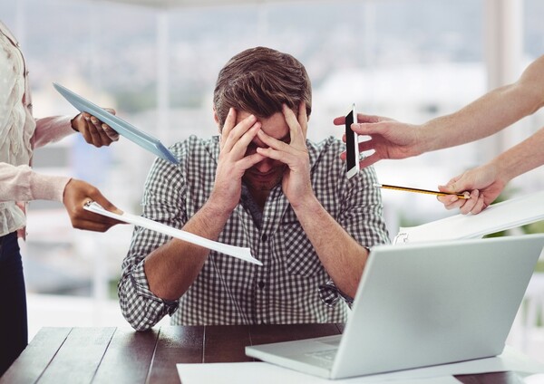 5 errores reales que cometen emprendedores con sus marcas (y cómo evitarlos)